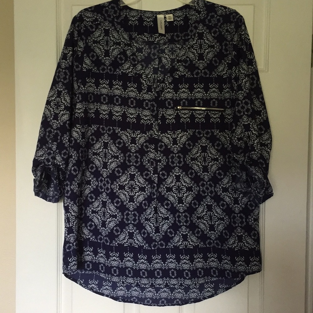 Tacera Navy/White V-Neck Tunic Top XL